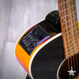 Alternative view of TAKAMINE EG4505MC SB LIQUIDACIÓN